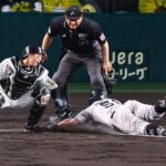 【巨人】「甲子園モンスター」再来　浅野翔吾ヘッドスライディングでユニホームを黒くし判定覆す大活躍