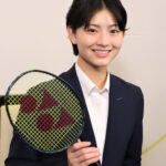 【バドミントン】18歳宮崎友花、「顔つきが変わった」と7キロ増量での抱負 – ジャパンオープン初優勝に向けてスーツ姿で決意表明