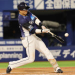 【西武】オンラインカジノで書類送検の長谷川信哉が先制ソロ本塁打「長谷川！！」コールにお辞儀
