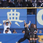 【ロッテ】プロポーズ成功！小島和哉も祝福「レースで走った旦那さん、本当に格好よかった」そして花火が空を彩った！